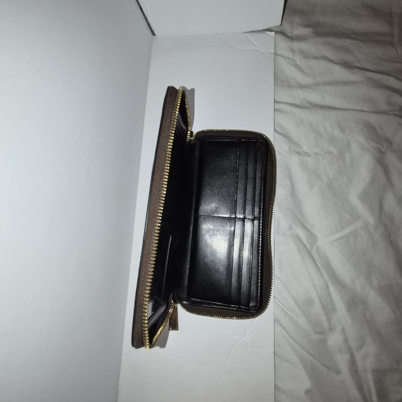 Michael Kors Brown and Tan Women's Bag Set - Picture 7 of 9